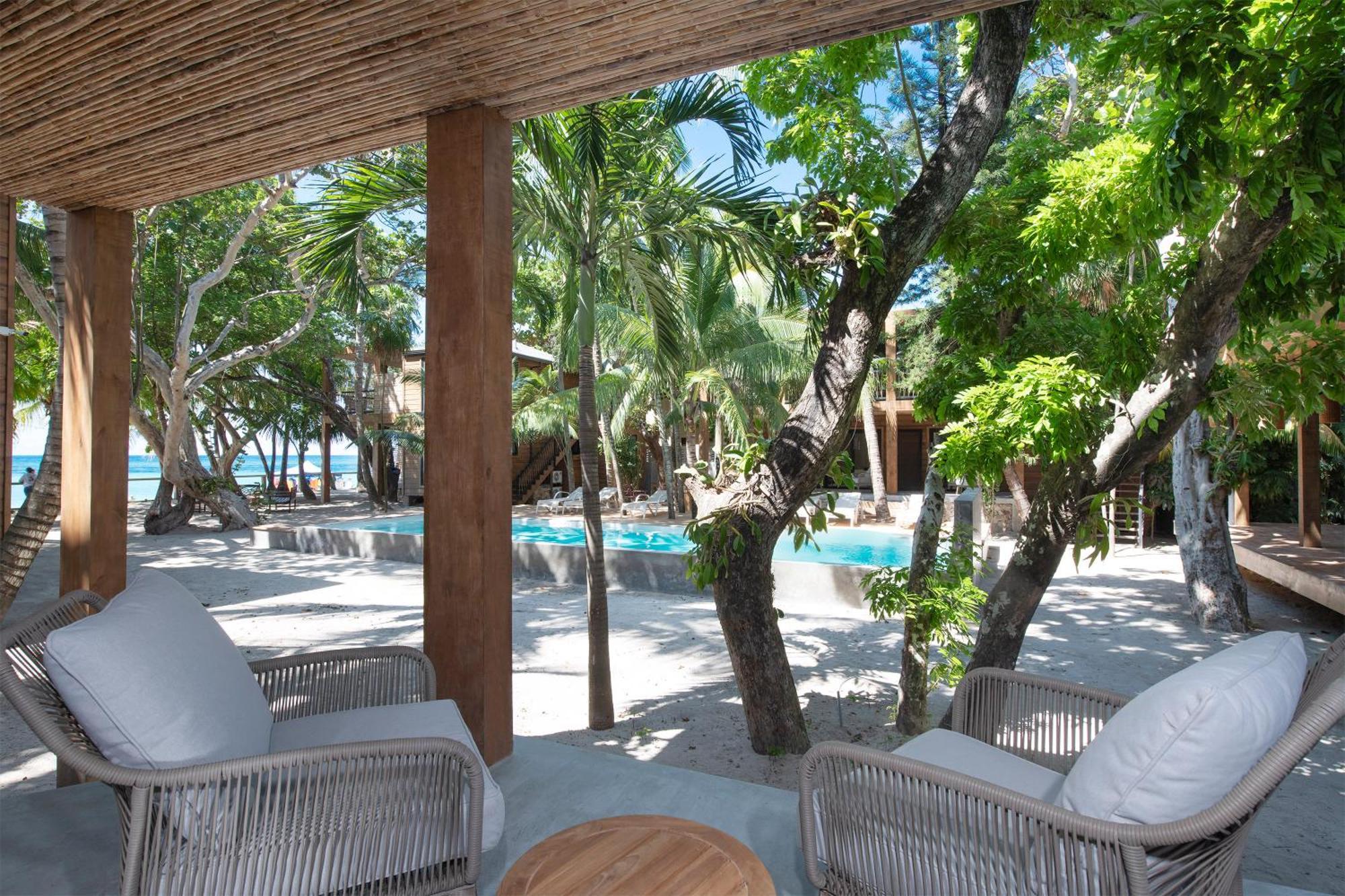 Arca Hotel West Bay Bagian luar foto