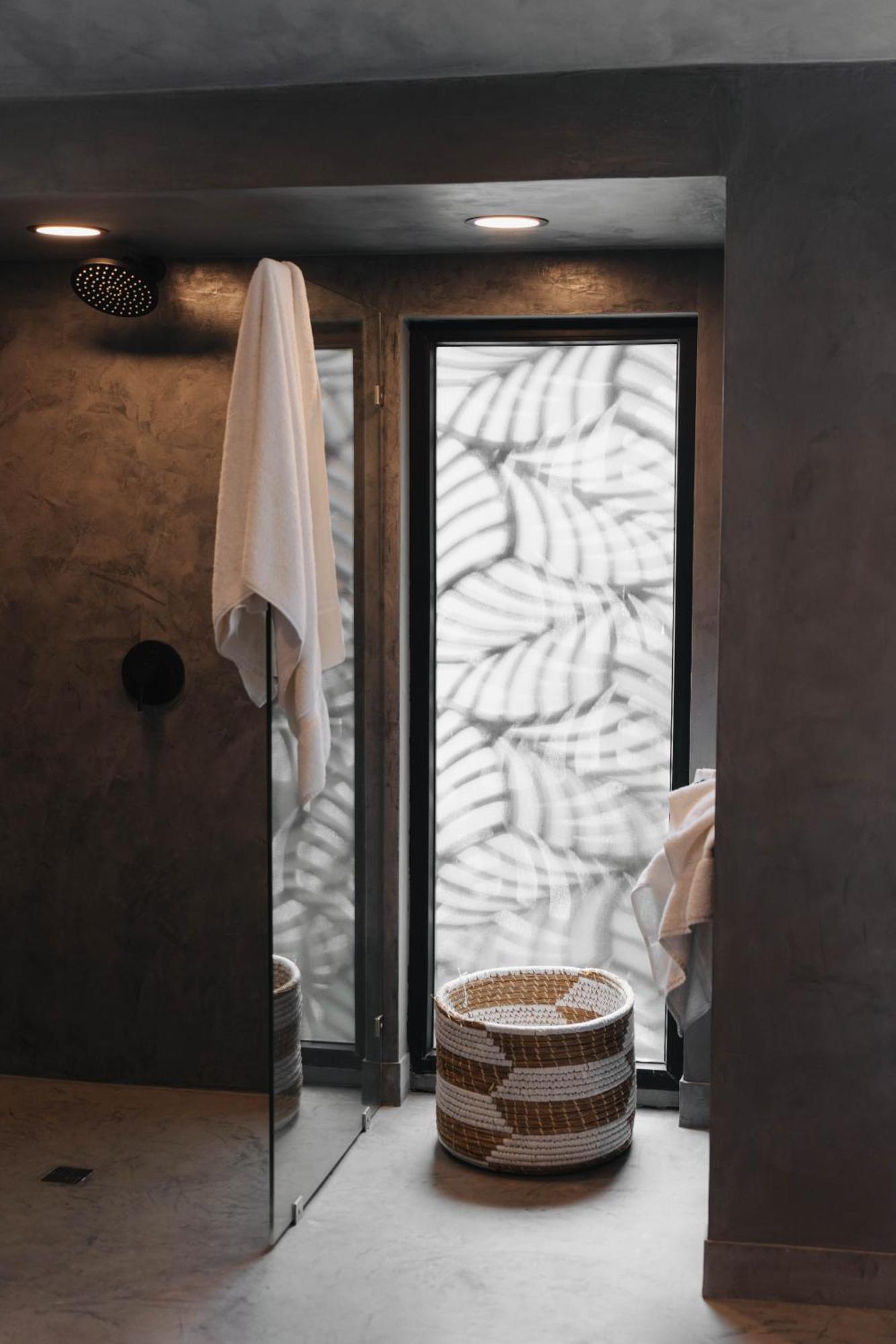 Arca Hotel West Bay Bagian luar foto